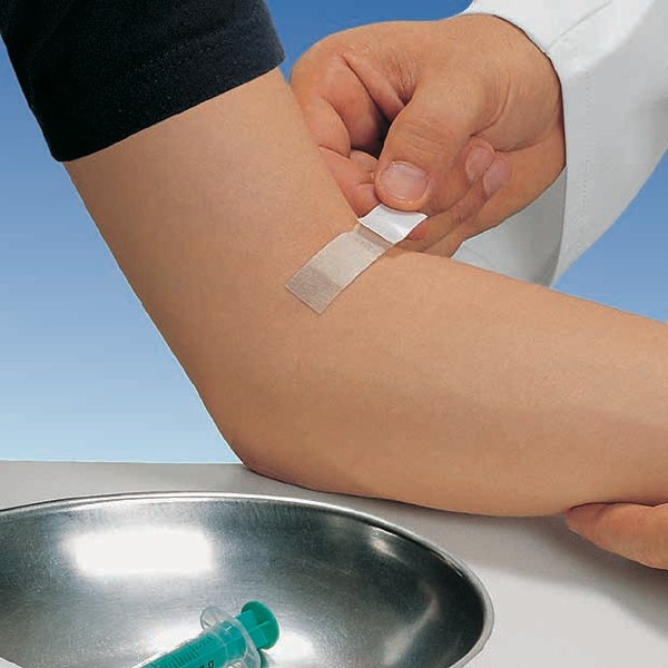 DERMAPLAST, poinjekční nealergizující náplasti, 4 x 1,6 cm, 250 ks